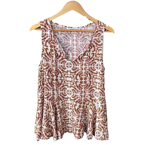 Cupcakes And Cashmere Blouse Tank Top Peplum Hem Floral Preppy Spring Size Small - Picture 2 of 7